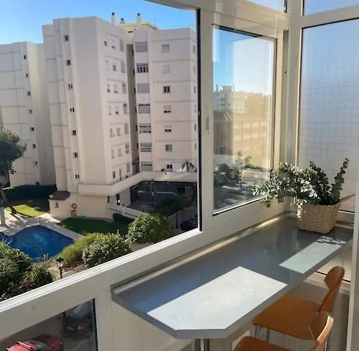 Soleado Y Luminoso Apartamento Fuengirola