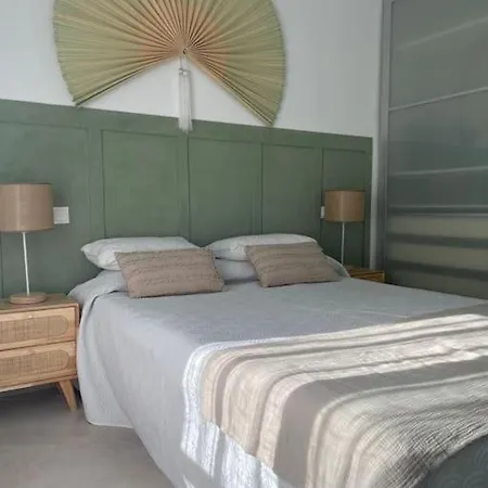 Soleado Y Luminoso * פואנגירולה